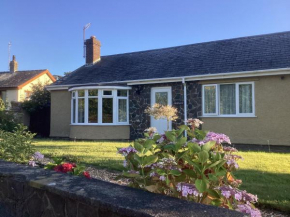 Snowdonia coastal getaway ideal for groups up to 6